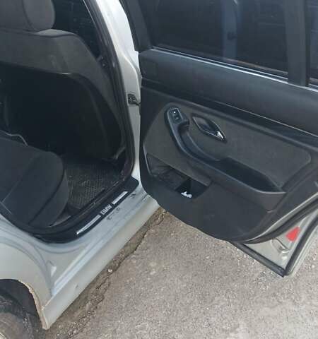 Серый БМВ 5 Серия, объемом двигателя 1.99 л и пробегом 510 тыс. км за 3550 $, фото 4 на Automoto.ua