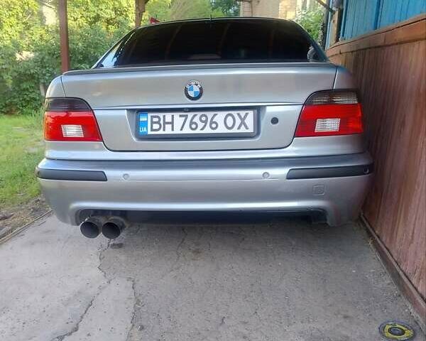 Серый БМВ 5 Серия, объемом двигателя 4.4 л и пробегом 999 тыс. км за 7800 $, фото 13 на Automoto.ua