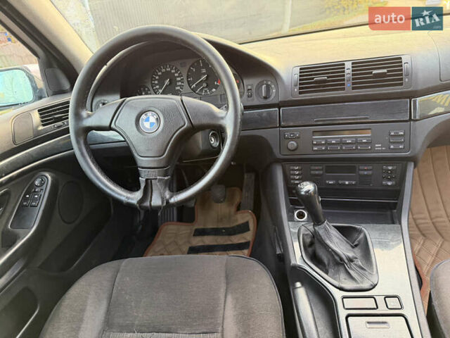 Сірий БМВ 5 Серія, об'ємом двигуна 2.5 л та пробігом 395 тис. км за 2500 $, фото 18 на Automoto.ua