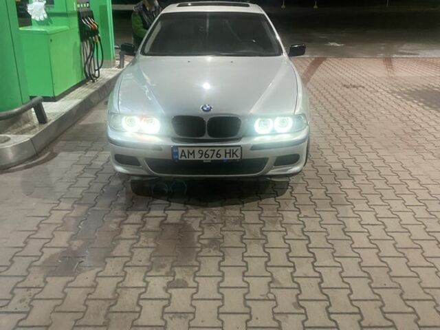 Серый БМВ 5 Серия, объемом двигателя 2 л и пробегом 10 тыс. км за 3000 $, фото 2 на Automoto.ua