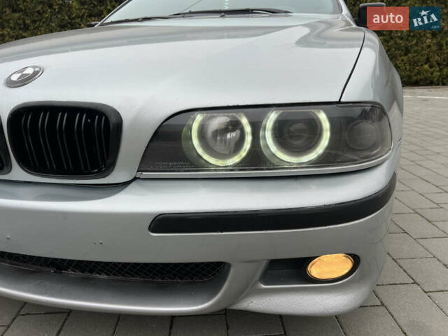 Серый БМВ 5 Серия, объемом двигателя 4.4 л и пробегом 350 тыс. км за 4999 $, фото 26 на Automoto.ua