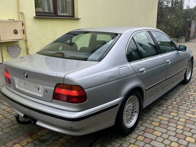 Серый БМВ 5 Серия, объемом двигателя 2.5 л и пробегом 151 тыс. км за 2800 $, фото 4 на Automoto.ua