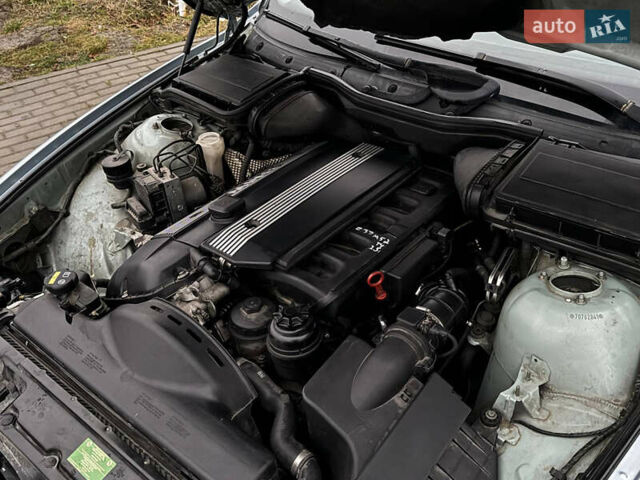 Сірий БМВ 5 Серія, об'ємом двигуна 2.5 л та пробігом 264 тис. км за 6000 $, фото 12 на Automoto.ua