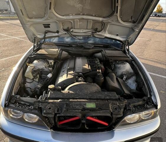 Сірий БМВ 5 Серія, об'ємом двигуна 2.5 л та пробігом 460 тис. км за 4700 $, фото 10 на Automoto.ua