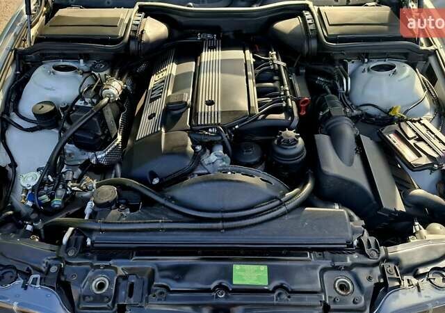 Серый БМВ 5 Серия, объемом двигателя 2.8 л и пробегом 450 тыс. км за 5500 $, фото 10 на Automoto.ua