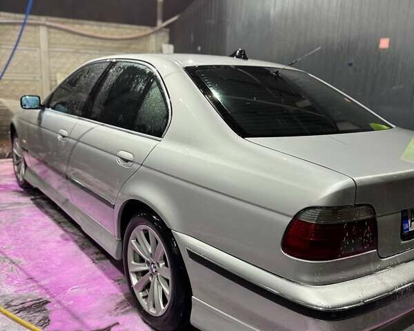 Сірий БМВ 5 Серія, об'ємом двигуна 3 л та пробігом 338 тис. км за 4400 $, фото 5 на Automoto.ua