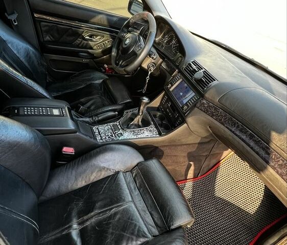 Сірий БМВ 5 Серія, об'ємом двигуна 2.5 л та пробігом 460 тис. км за 4700 $, фото 14 на Automoto.ua