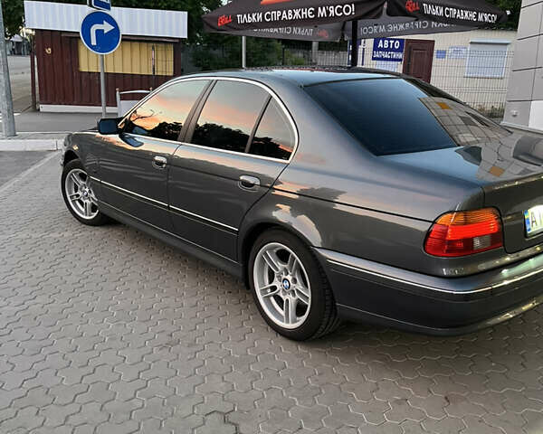 Серый БМВ 5 Серия, объемом двигателя 2 л и пробегом 280 тыс. км за 5500 $, фото 3 на Automoto.ua