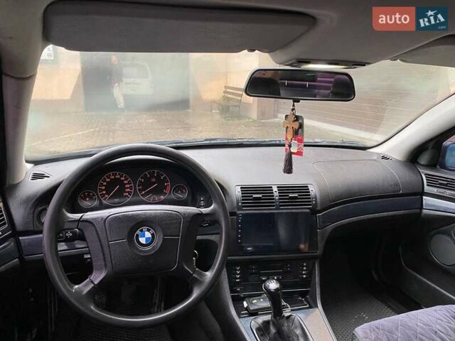 Серый БМВ 5 Серия, объемом двигателя 2.5 л и пробегом 500 тыс. км за 4600 $, фото 11 на Automoto.ua