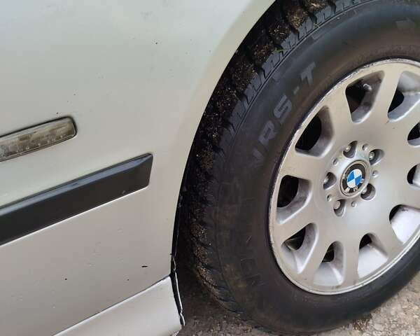 Сірий БМВ 5 Серія, об'ємом двигуна 2.5 л та пробігом 390 тис. км за 3850 $, фото 4 на Automoto.ua