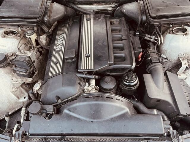 Серый БМВ 5 Серия, объемом двигателя 2.8 л и пробегом 282 тыс. км за 3499 $, фото 7 на Automoto.ua