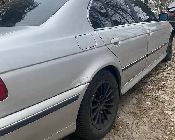 Серый БМВ 5 Серия, объемом двигателя 2 л и пробегом 414 тыс. км за 4000 $, фото 7 на Automoto.ua