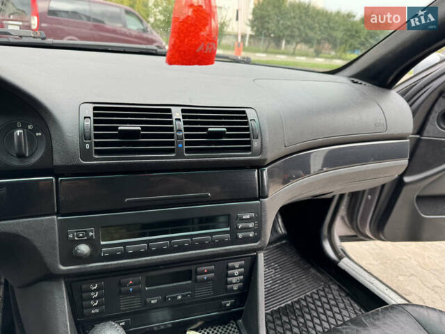 Сірий БМВ 5 Серія, об'ємом двигуна 2 л та пробігом 583 тис. км за 2999 $, фото 33 на Automoto.ua