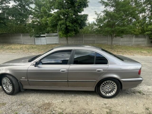 Серый БМВ 5 Серия, объемом двигателя 2 л и пробегом 341 тыс. км за 5800 $, фото 11 на Automoto.ua