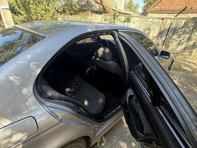 Серый БМВ 5 Серия, объемом двигателя 2.5 л и пробегом 400 тыс. км за 3650 $, фото 7 на Automoto.ua