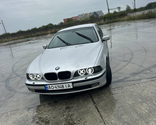 Серый БМВ 5 Серия, объемом двигателя 2.93 л и пробегом 350 тыс. км за 3800 $, фото 5 на Automoto.ua