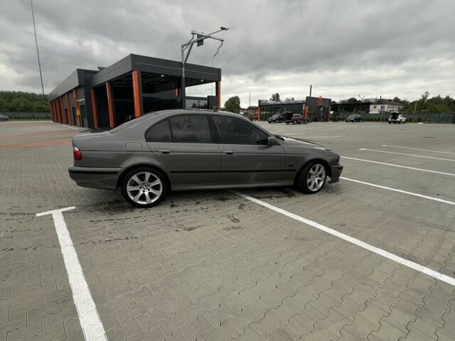 Серый БМВ 5 Серия, объемом двигателя 2.9 л и пробегом 400 тыс. км за 4200 $, фото 5 на Automoto.ua