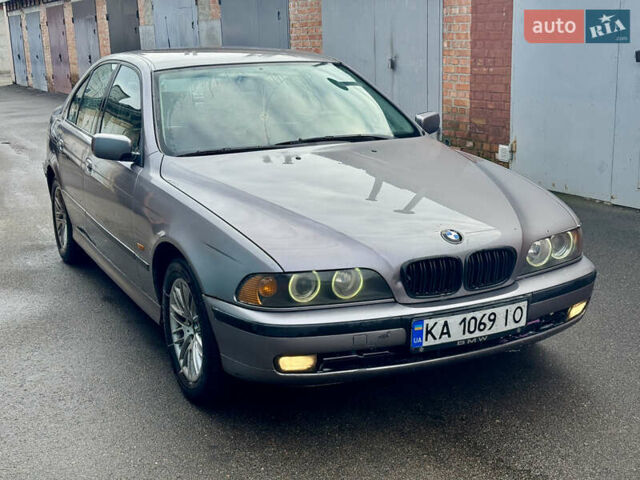 Серый БМВ 5 Серия, объемом двигателя 1.99 л и пробегом 350 тыс. км за 4500 $, фото 1 на Automoto.ua