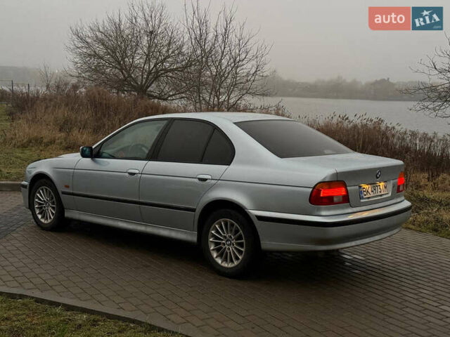 Сірий БМВ 5 Серія, об'ємом двигуна 2.5 л та пробігом 264 тис. км за 6000 $, фото 5 на Automoto.ua