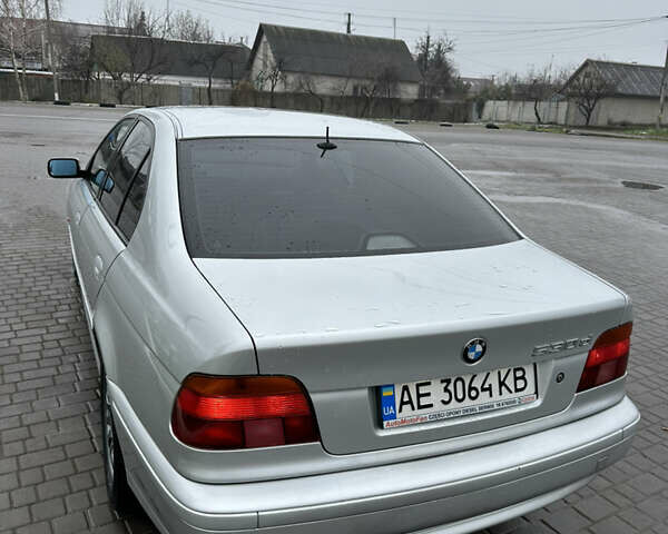 Сірий БМВ 5 Серія, об'ємом двигуна 2.93 л та пробігом 350 тис. км за 6200 $, фото 3 на Automoto.ua