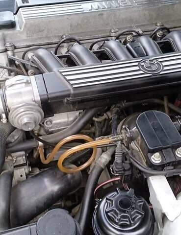 Серый БМВ 5 Серия, объемом двигателя 2.5 л и пробегом 150 тыс. км за 4300 $, фото 6 на Automoto.ua