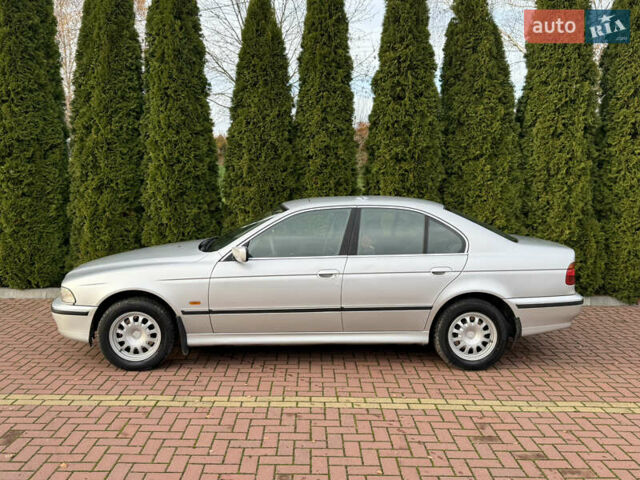 Серый БМВ 5 Серия, объемом двигателя 2.5 л и пробегом 436 тыс. км за 3350 $, фото 4 на Automoto.ua