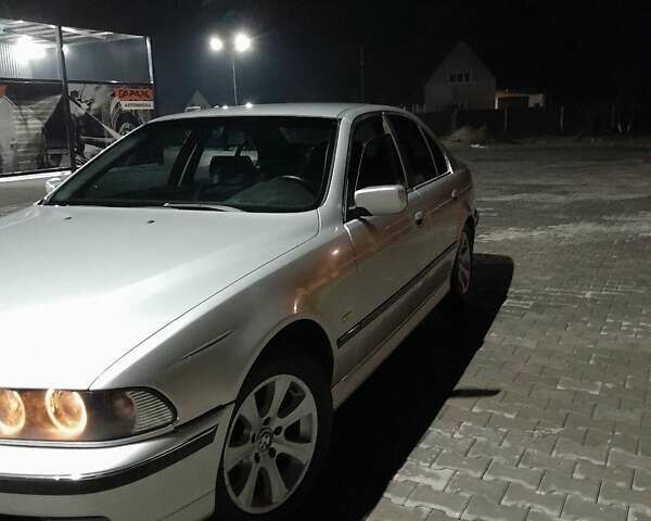 Сірий БМВ 5 Серія, об'ємом двигуна 2 л та пробігом 364 тис. км за 3800 $, фото 1 на Automoto.ua