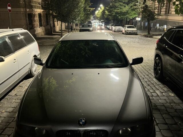 Сірий БМВ 5 Серія, об'ємом двигуна 2.5 л та пробігом 260 тис. км за 5500 $, фото 1 на Automoto.ua