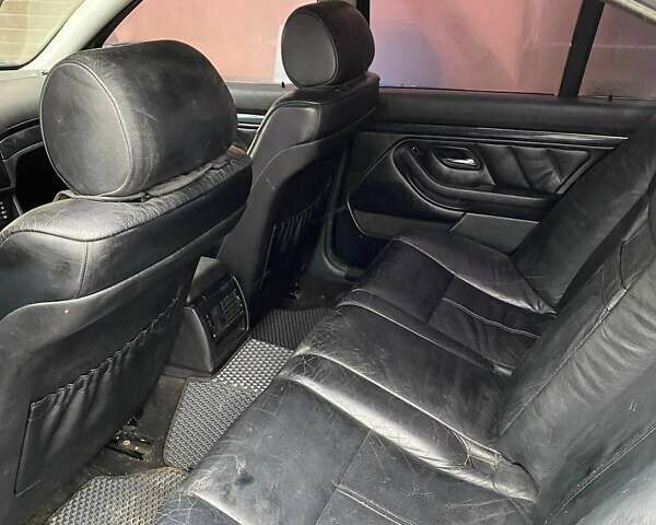 Серый БМВ 5 Серия, объемом двигателя 2.5 л и пробегом 500 тыс. км за 4600 $, фото 19 на Automoto.ua