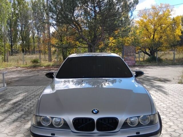 Серый БМВ 5 Серия, объемом двигателя 2.9 л и пробегом 435 тыс. км за 6650 $, фото 1 на Automoto.ua