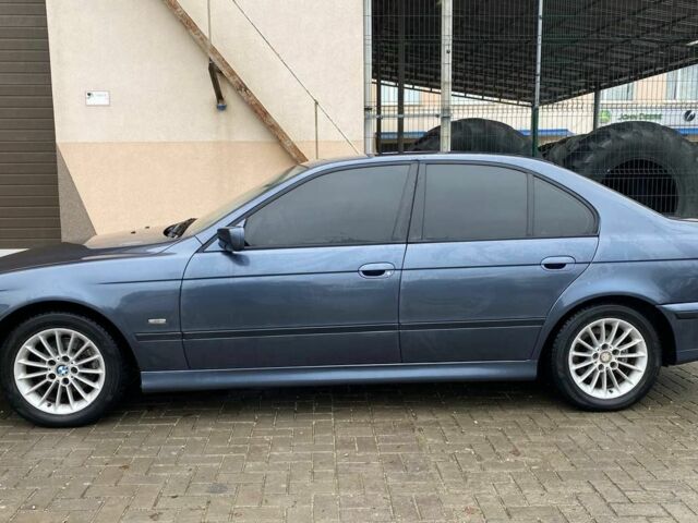 Серый БМВ 5 Серия, объемом двигателя 2.5 л и пробегом 300 тыс. км за 4600 $, фото 5 на Automoto.ua