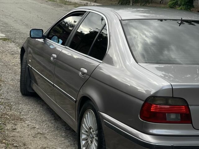 Серый БМВ 5 Серия, объемом двигателя 2 л и пробегом 341 тыс. км за 5800 $, фото 13 на Automoto.ua