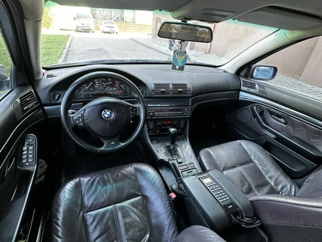 Серый БМВ 5 Серия, объемом двигателя 2.8 л и пробегом 400 тыс. км за 4500 $, фото 5 на Automoto.ua