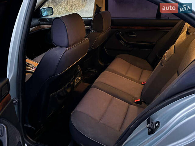 Сірий БМВ 5 Серія, об'ємом двигуна 2.5 л та пробігом 264 тис. км за 6000 $, фото 19 на Automoto.ua