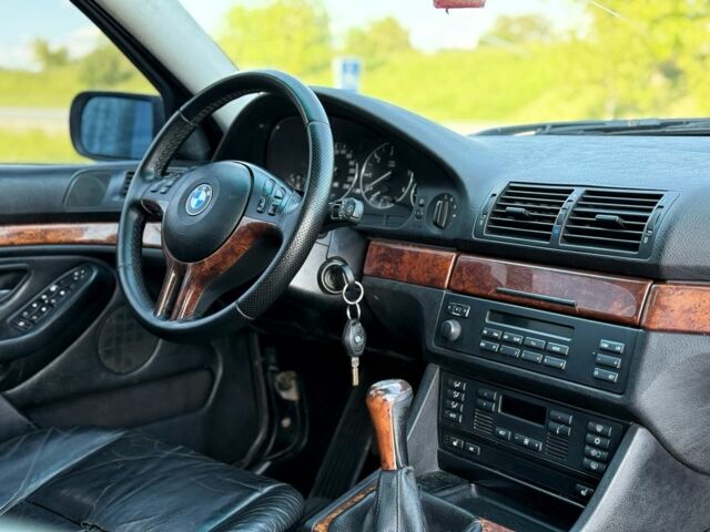 Сірий БМВ 5 Серія, об'ємом двигуна 2.9 л та пробігом 326 тис. км за 4750 $, фото 13 на Automoto.ua