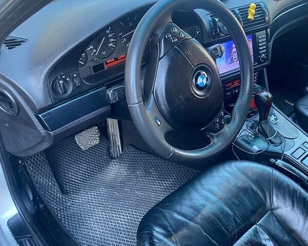 Серый БМВ 5 Серия, объемом двигателя 2.9 л и пробегом 390 тыс. км за 5700 $, фото 1 на Automoto.ua