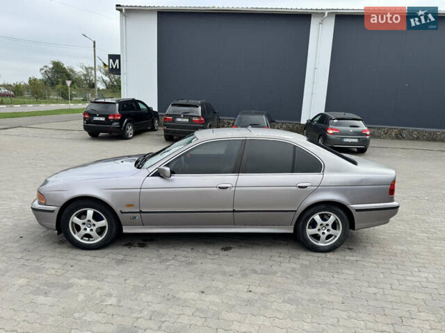 Сірий БМВ 5 Серія, об'ємом двигуна 2 л та пробігом 583 тис. км за 2999 $, фото 23 на Automoto.ua