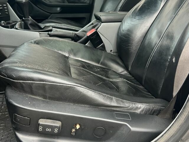 Серый БМВ 5 Серия, объемом двигателя 2.9 л и пробегом 400 тыс. км за 4200 $, фото 7 на Automoto.ua