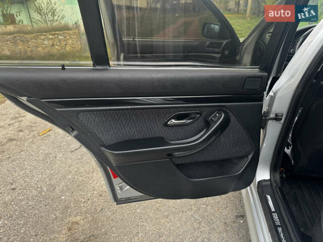 Сірий БМВ 5 Серія, об'ємом двигуна 2.49 л та пробігом 366 тис. км за 4200 $, фото 6 на Automoto.ua