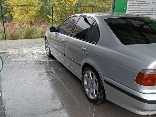 Сірий БМВ 5 Серія, об'ємом двигуна 2.9 л та пробігом 300 тис. км за 4200 $, фото 3 на Automoto.ua
