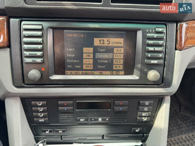 Серый БМВ 5 Серия, объемом двигателя 3.5 л и пробегом 356 тыс. км за 5000 $, фото 11 на Automoto.ua