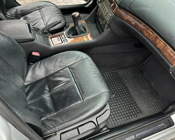 Сірий БМВ 5 Серія, об'ємом двигуна 2.93 л та пробігом 350 тис. км за 6200 $, фото 18 на Automoto.ua