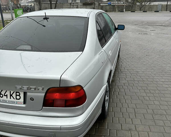 Сірий БМВ 5 Серія, об'ємом двигуна 2.93 л та пробігом 350 тис. км за 6200 $, фото 5 на Automoto.ua