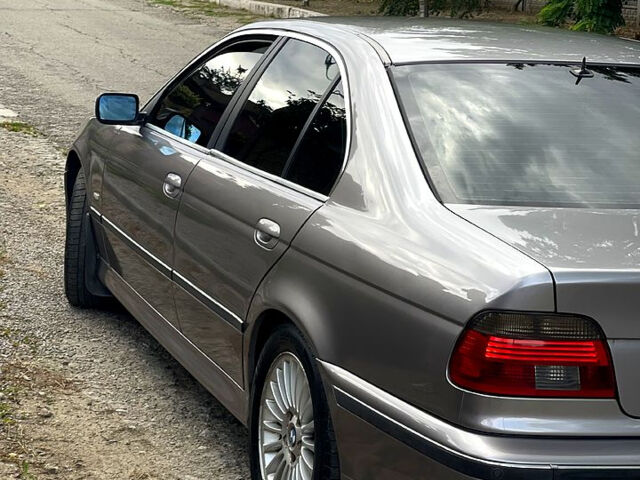Сірий БМВ 5 Серія, об'ємом двигуна 2 л та пробігом 337 тис. км за 6000 $, фото 4 на Automoto.ua