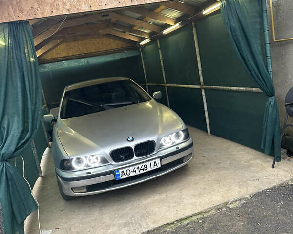 Серый БМВ 5 Серия, объемом двигателя 2.93 л и пробегом 350 тыс. км за 3800 $, фото 8 на Automoto.ua