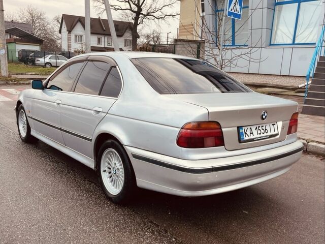 Серый БМВ 5 Серия, объемом двигателя 2.8 л и пробегом 282 тыс. км за 3499 $, фото 3 на Automoto.ua