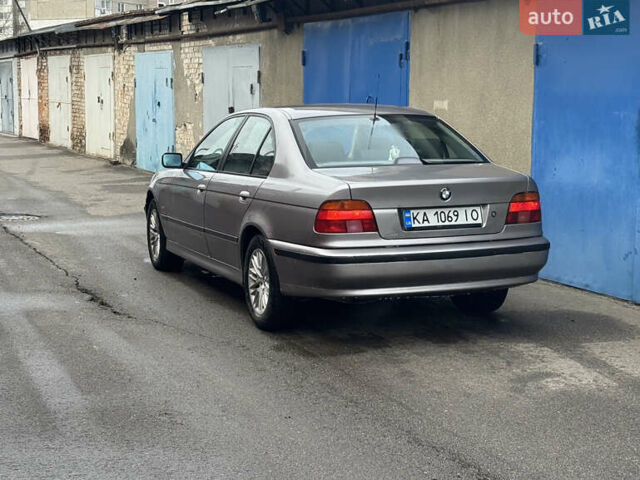 Серый БМВ 5 Серия, объемом двигателя 1.99 л и пробегом 350 тыс. км за 4500 $, фото 9 на Automoto.ua