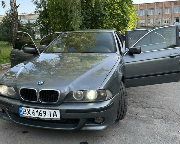 Серый БМВ 5 Серия, объемом двигателя 3 л и пробегом 458 тыс. км за 5000 $, фото 14 на Automoto.ua