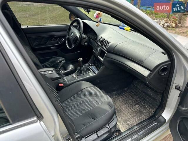 Сірий БМВ 5 Серія, об'ємом двигуна 2 л та пробігом 320 тис. км за 5100 $, фото 10 на Automoto.ua