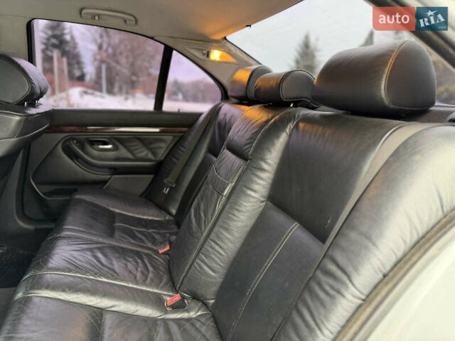 Серый БМВ 5 Серия, объемом двигателя 2 л и пробегом 310 тыс. км за 3999 $, фото 59 на Automoto.ua